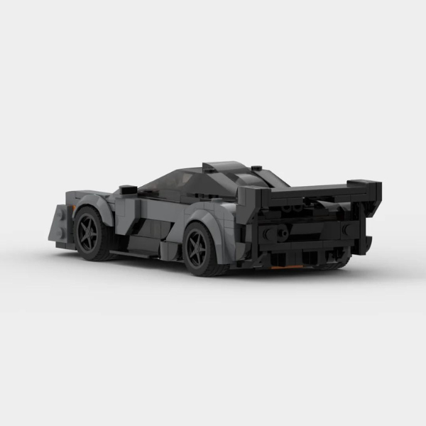 McLaren GTR Model Kit | 276 Pieces