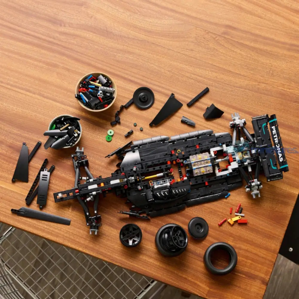 Mercedes-AMG W14 F1 Technic Set | 1642 Pieces